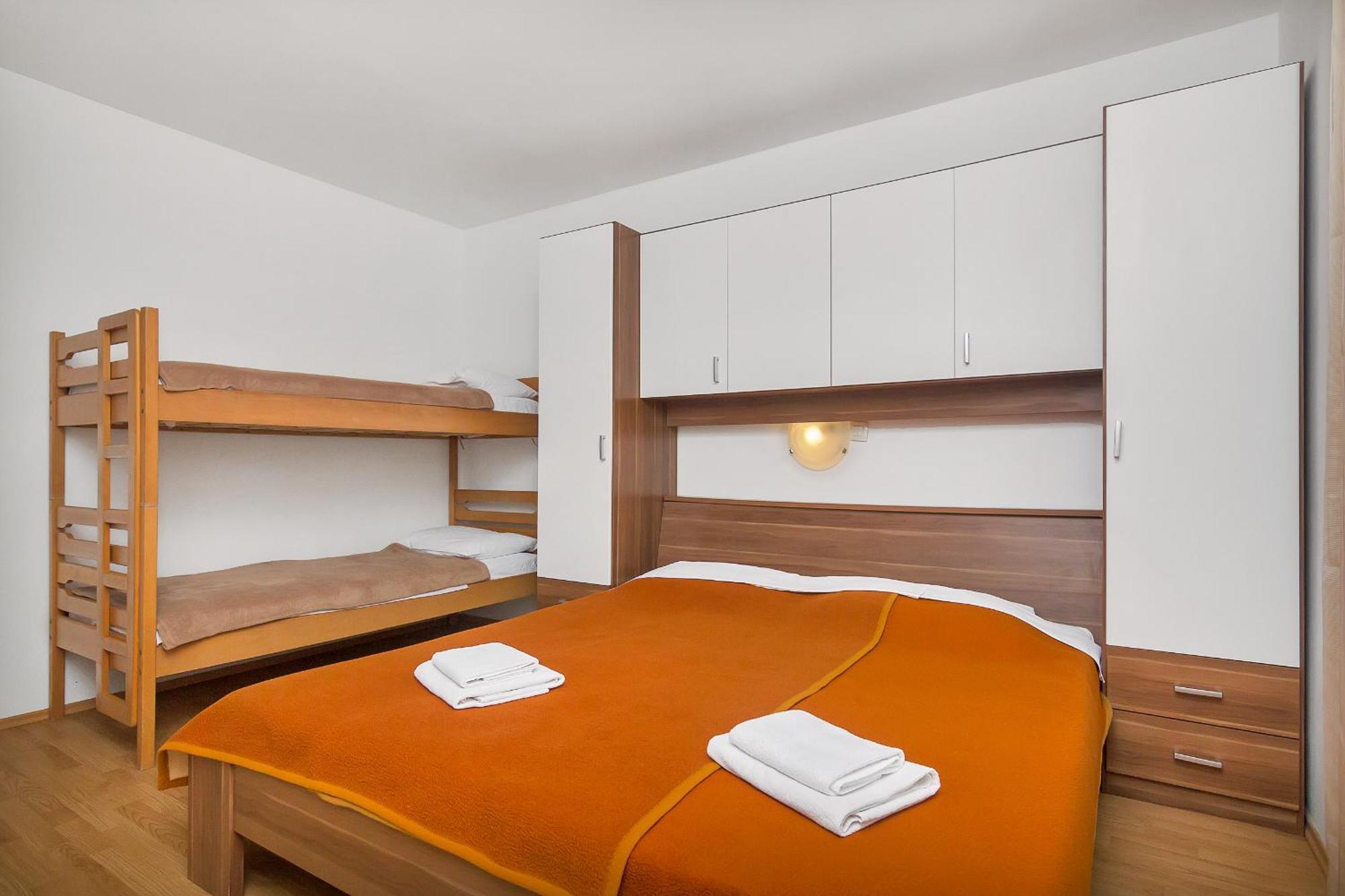 Apartmani Cico Gdinj Buitenkant foto