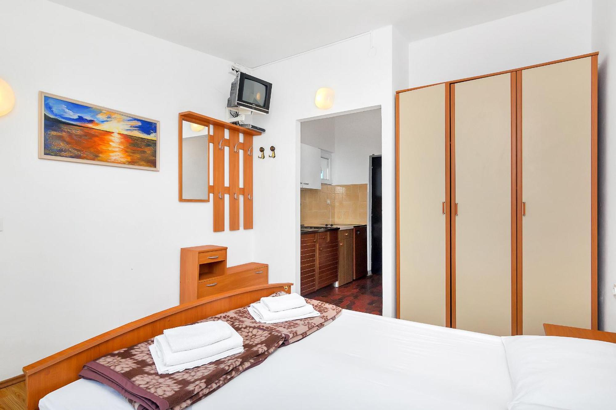 Apartmani Cico Gdinj Buitenkant foto
