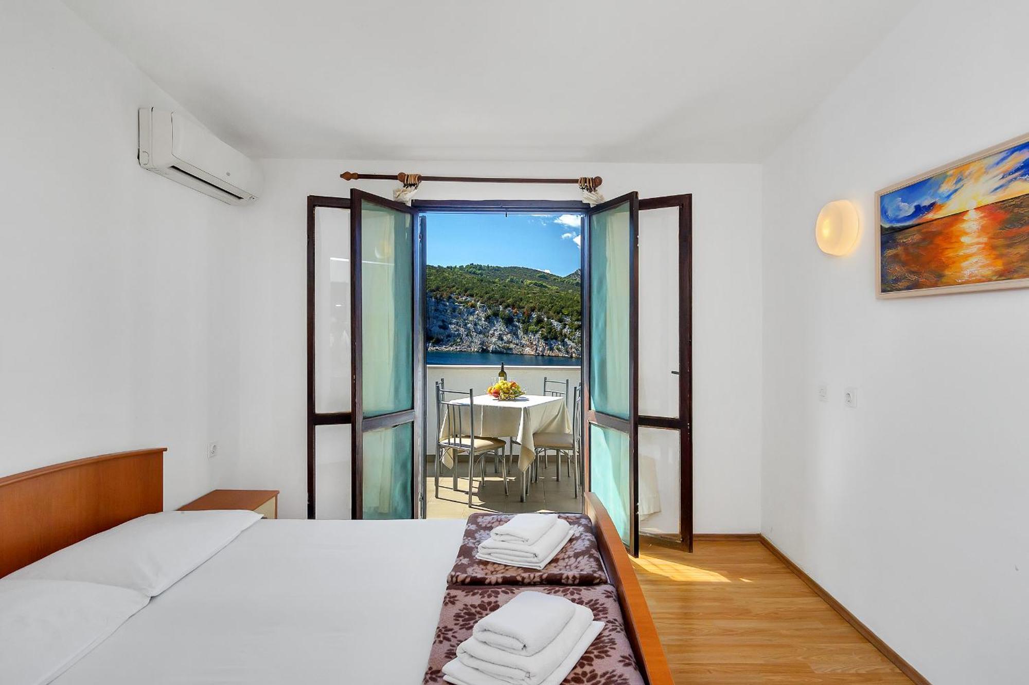 Apartmani Cico Gdinj Buitenkant foto