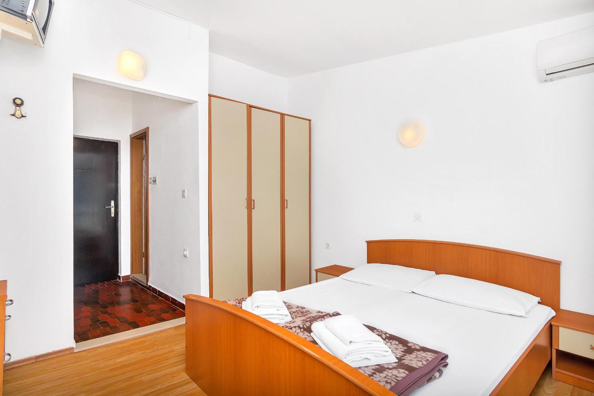 Apartmani Cico Gdinj Buitenkant foto