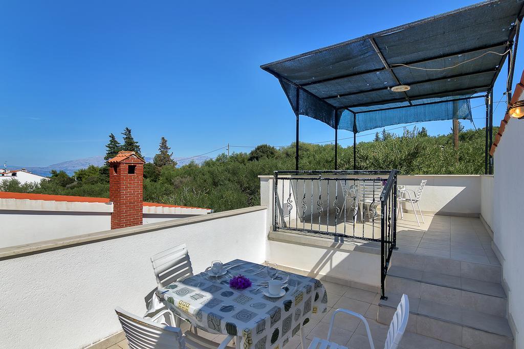 Apartmani Cico Gdinj Buitenkant foto