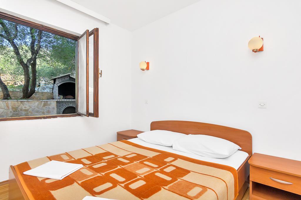 Apartmani Cico Gdinj Buitenkant foto