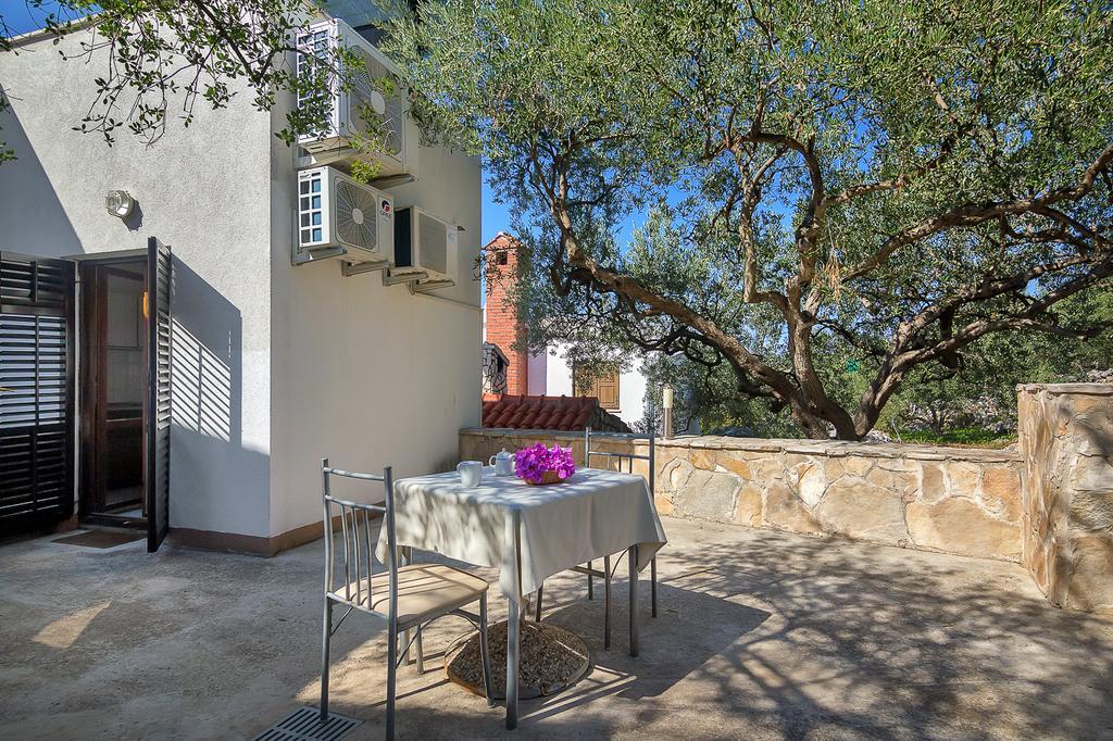 Apartmani Cico Gdinj Buitenkant foto