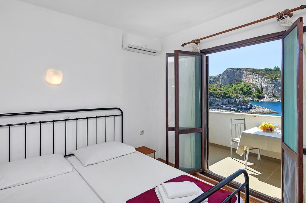 Apartmani Cico Gdinj Buitenkant foto